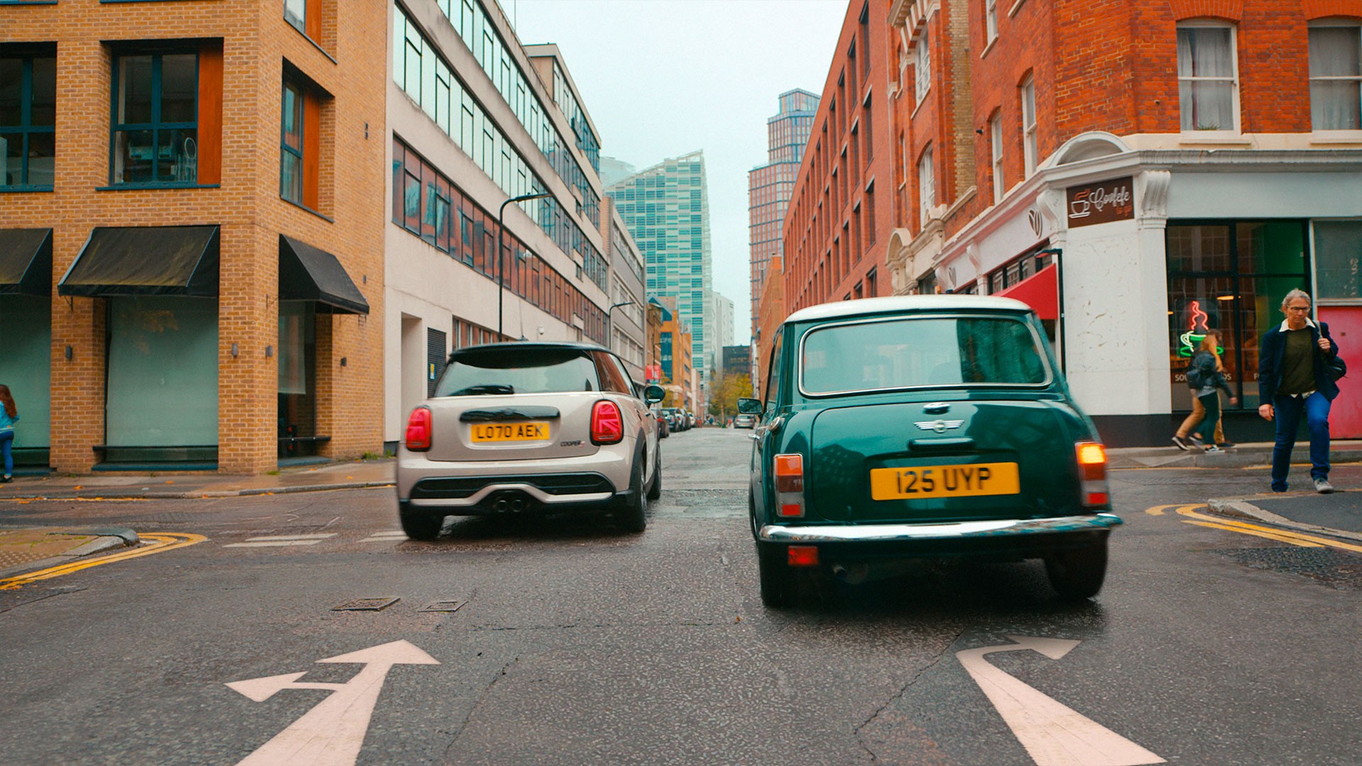 mini - big love - old and new mini rear view